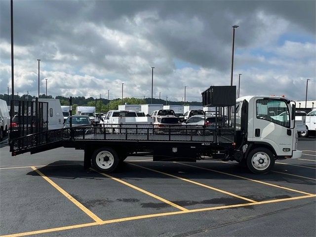 2024 Chevrolet Low Cab Forward 5500 XG MEDIUM ASH GRAY