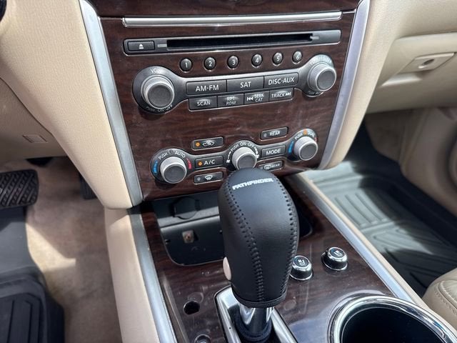 2013 Nissan Pathfinder Platinum
