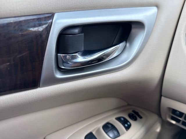 2013 Nissan Pathfinder Platinum