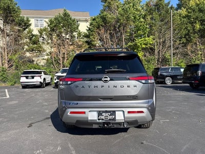 2024 Nissan Pathfinder Platinum