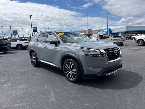 2025 Nissan Pathfinder Platinum