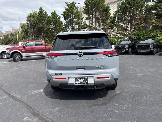 2025 Nissan Pathfinder Platinum