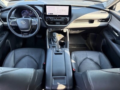 2025 Toyota Grand Highlander XLE
