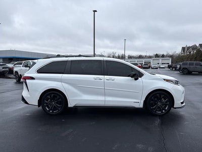 2021 Toyota Sienna XSE