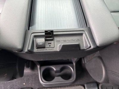 2021 Toyota Sienna XSE