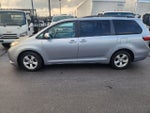2017 Toyota Sienna LE Auto Access Seat