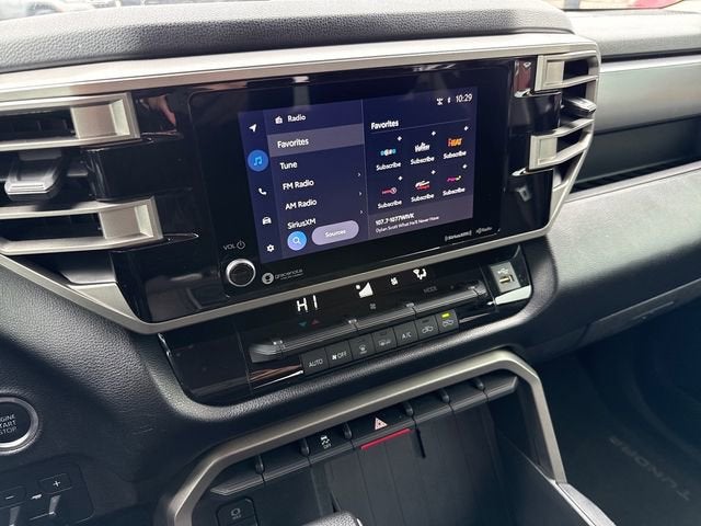 2022 Toyota Tundra 2WD SR5