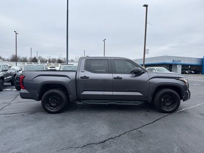 2022 Toyota Tundra 2WD SR5