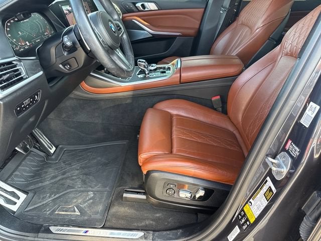 2021 BMW X7 M50i