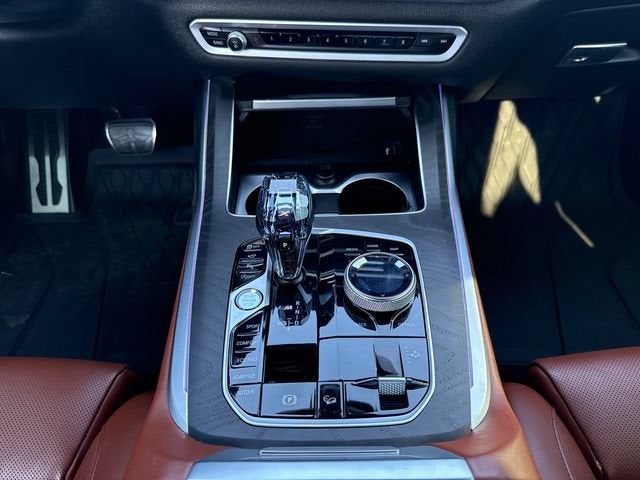2021 BMW X7 M50i