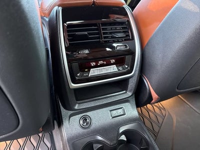 2021 BMW X7 M50i