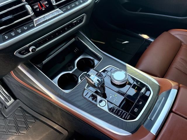 2021 BMW X7 M50i