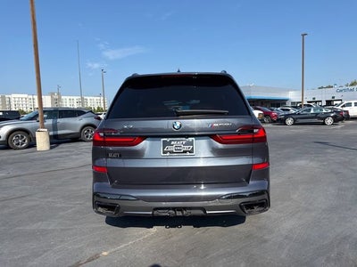 2021 BMW X7 M50i