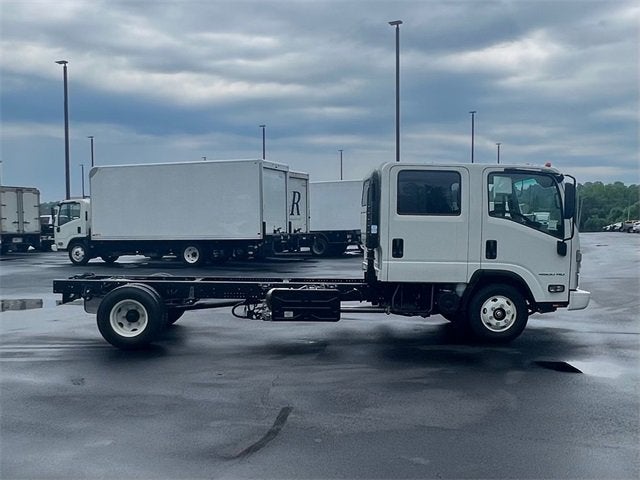 2024 Chevrolet Low Cab Forward 4500 HD MEDIUM ASH GRAY