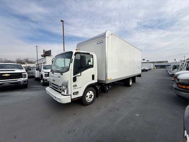 2024 Chevrolet Low Cab Forward 4500 HD MEDIUM ASH GRAY