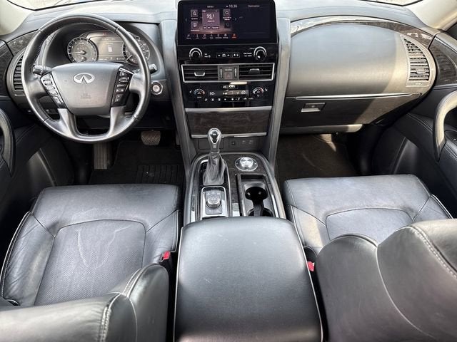 2024 INFINITI QX80 LUXE