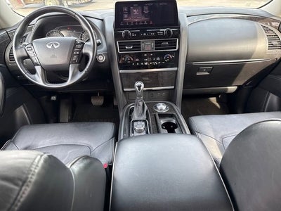 2024 INFINITI QX80 LUXE