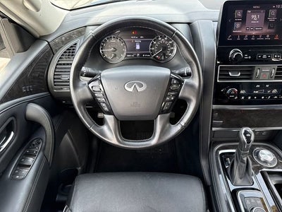 2024 INFINITI QX80 LUXE