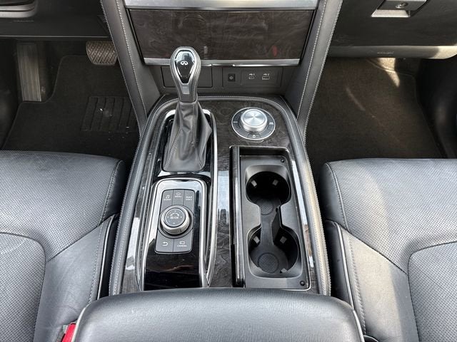 2024 INFINITI QX80 LUXE