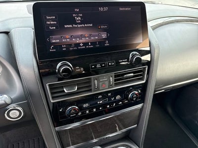 2024 INFINITI QX80 LUXE