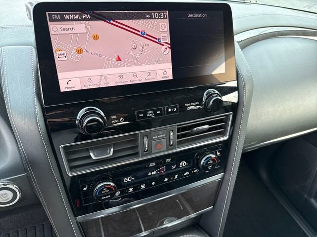 2024 INFINITI QX80 LUXE