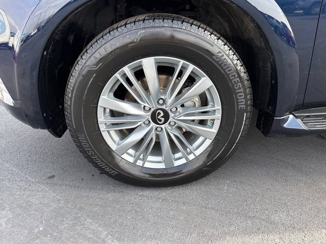 2024 INFINITI QX80 LUXE