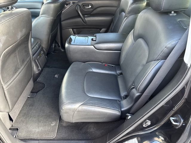 2023 INFINITI QX80 LUXE