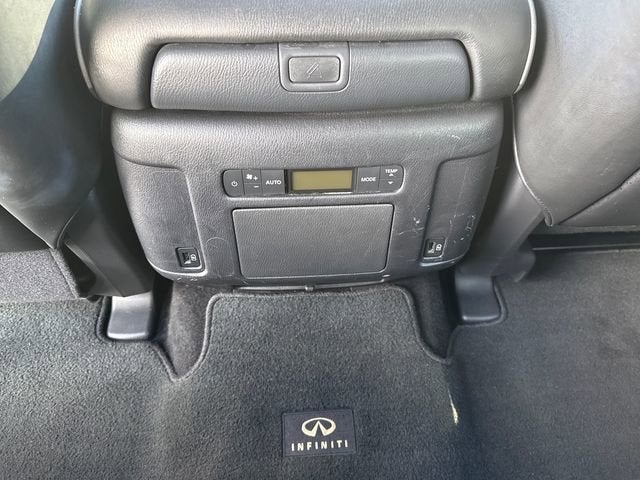 2023 INFINITI QX80 LUXE