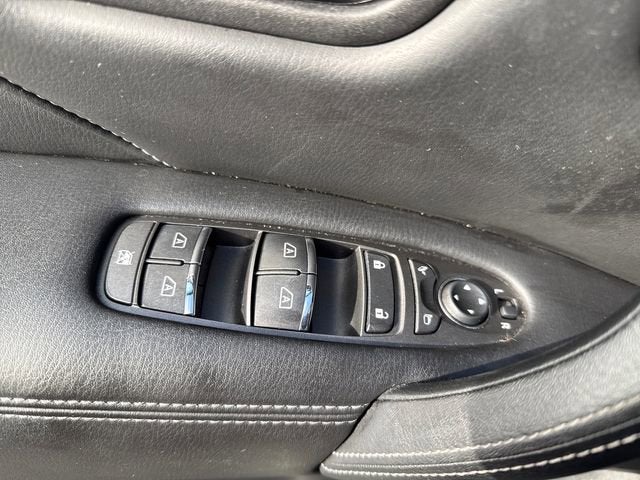 2023 INFINITI QX80 LUXE