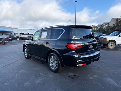 2023 INFINITI QX80 LUXE