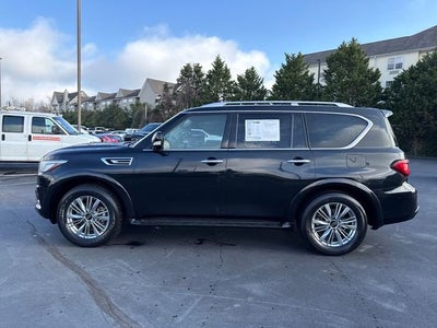 2023 INFINITI QX80 LUXE