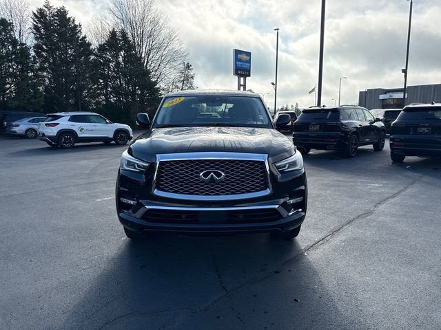 2023 INFINITI QX80 LUXE