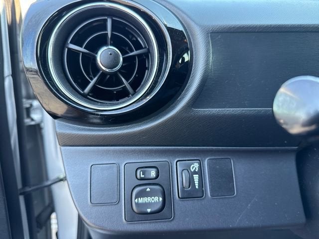 2015 Toyota Prius c One