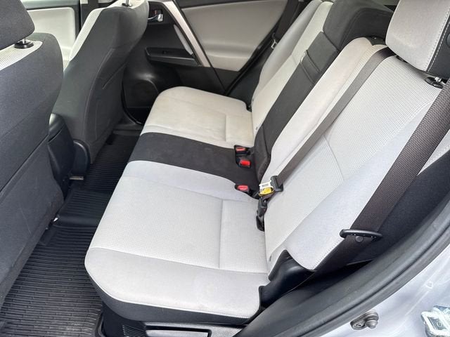 2018 Toyota RAV4 Hybrid LE Plus