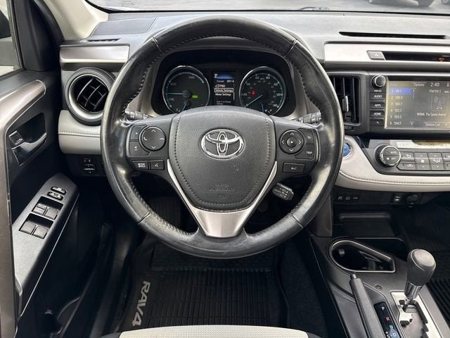 2018 Toyota RAV4 Hybrid LE Plus