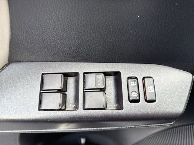 2018 Toyota RAV4 Hybrid LE Plus