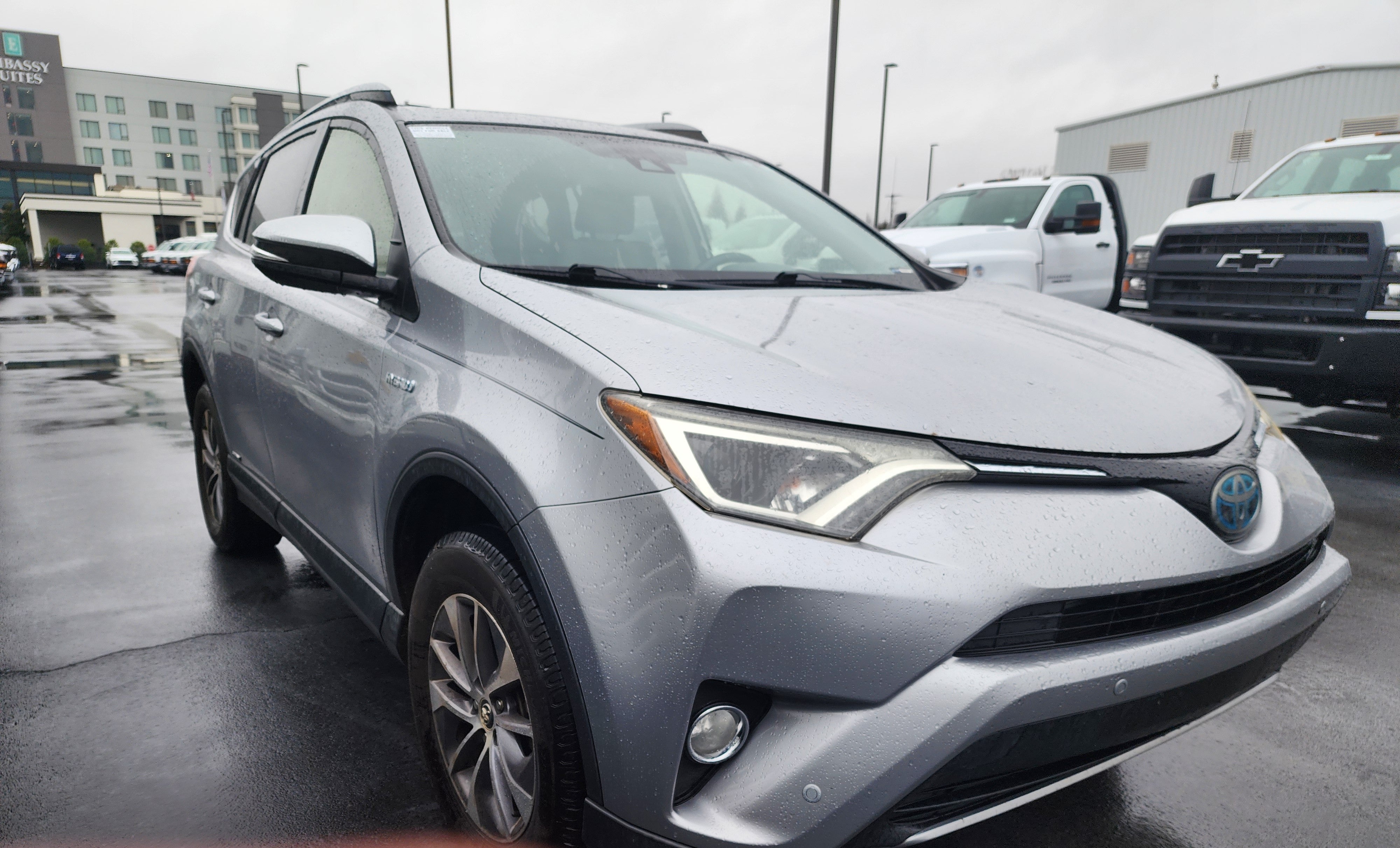 2018 Toyota RAV4 Hybrid LE Plus