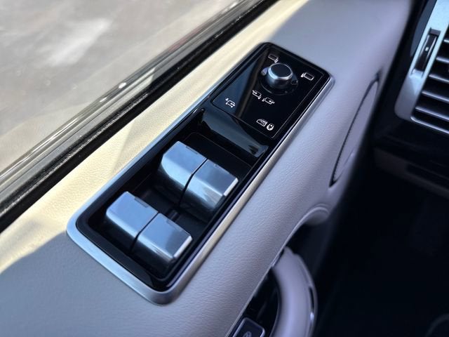 2022 Land Rover Range Rover Westminster