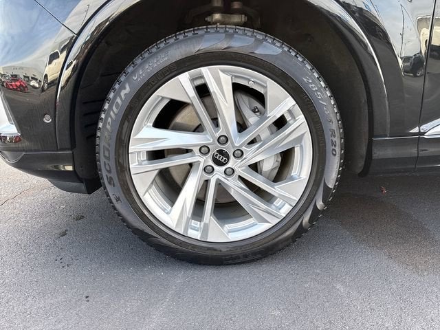 2023 Audi Q7 Premium