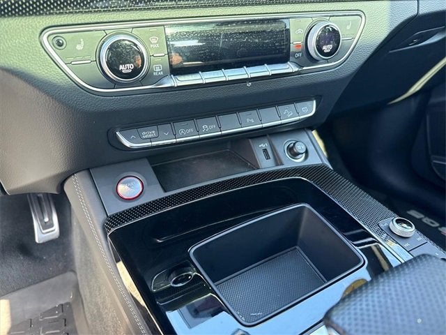 2022 Audi SQ5 Premium Plus